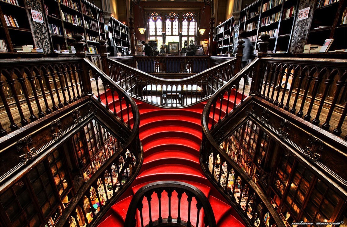 LIVRARIA LELLO